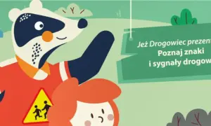 Jeż drogowiec w pomarańczowej kamizelce pokazuje znak ostrzegawczy z dziećmi i znak STOP.